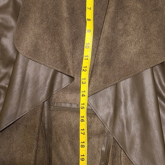 Gold Chico's Top' size 1 - Picture 6 of 9